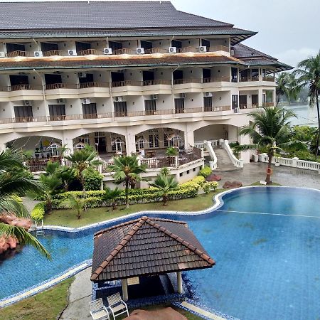 The Orient Star Resort Lumut Exteriör bild