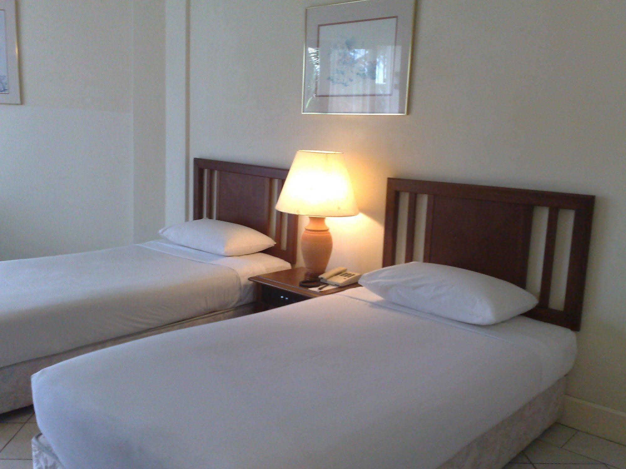 The Orient Star Resort Lumut Exteriör bild