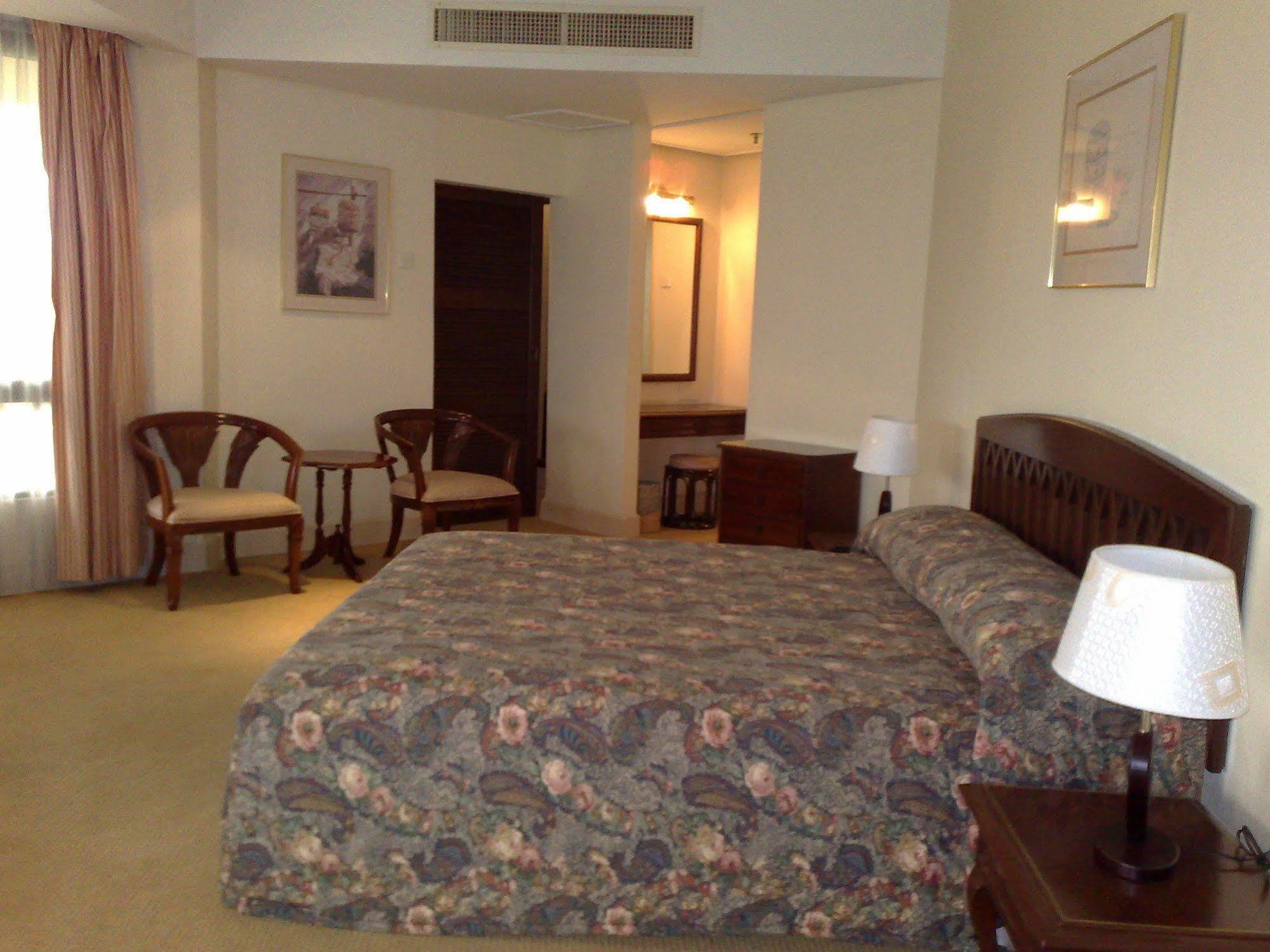 The Orient Star Resort Lumut Exteriör bild