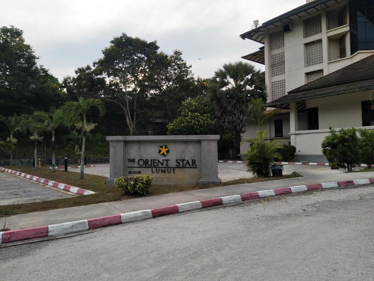 The Orient Star Resort Lumut Exteriör bild